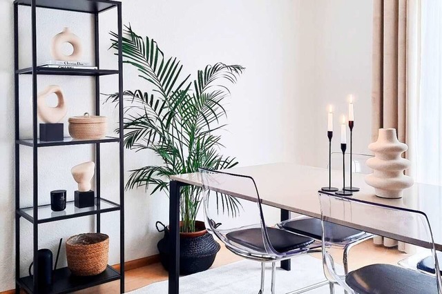 Amiras Wohnung im Rieselfeld ist minimalistisch und ruhig.  | Foto: Miriam Wiler