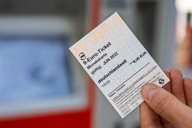 Verkehrsunternehmen verkaufen sieben Millionen 9-Euro-Tickets