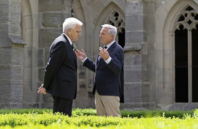 Haben viel zu besprechen: Ministerprs...in den Klosteranlagen von Bebenhausen.  | Foto: Bernd Weibrod (dpa)