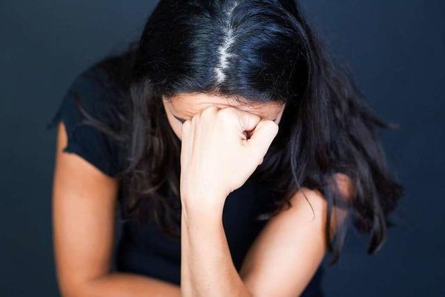 Warum nehmen Frauen und Männer Schmerzen unterschiedlich wahr?