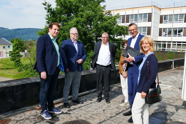 Keine Mue, die Aussicht von einer Ter...rz, und Stadtrtin Ruth Cremer-Ricken.  | Foto: Axel Kremp