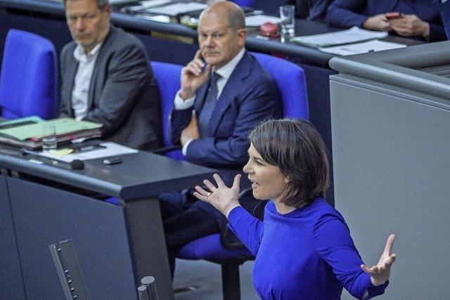 Bundestag ebnet Weg fr Aufrstung der Bundeswehr
