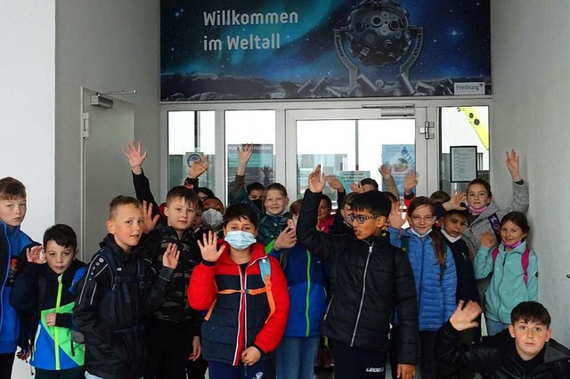Die Klasse 4c der Grundschule Herbolzheim im Planetarium in Freiburg  | Foto: privat