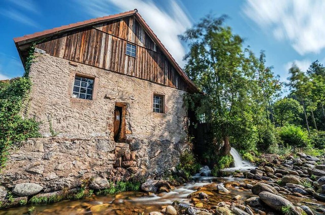 Eines der mglichen Ausflugsziele am P...tmontag: die Hammerschmiede Ottenhfen  | Foto: Tourist-Info Achertal