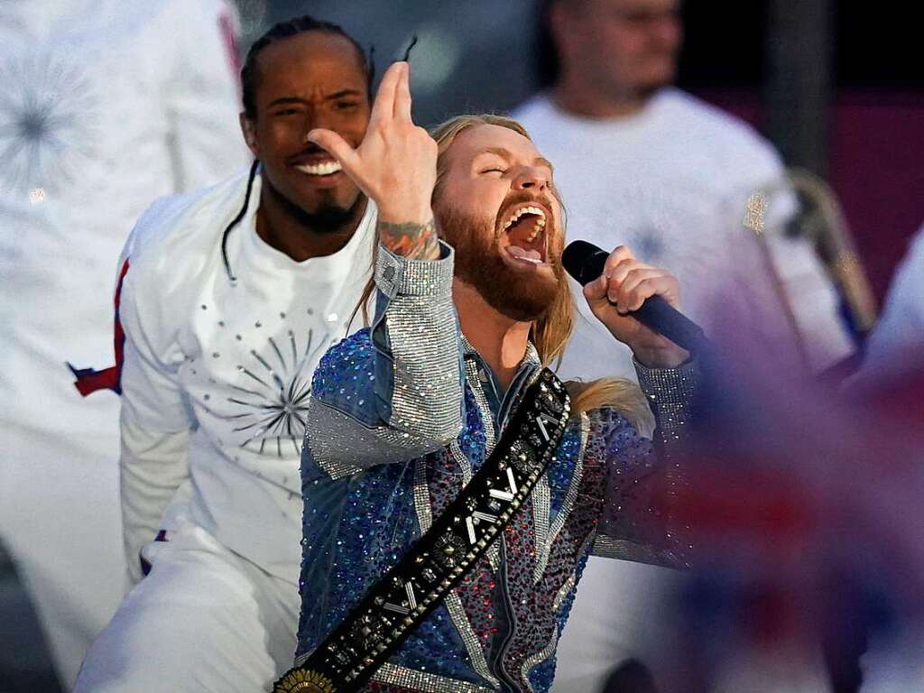 Sam Ryder tritt beim Konzert zum Platin-Jubilum von Knigin Elizabeth II. vor dem Buckingham-Palast auf.