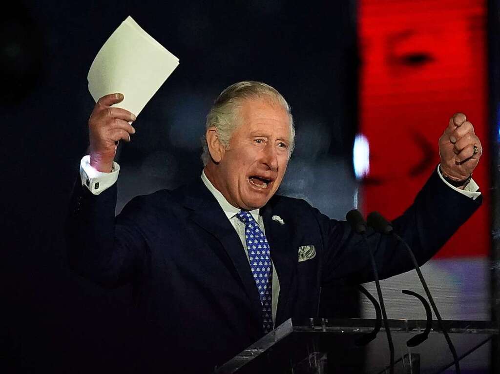 Der Prinz von Wales spricht beim Konzert zum Platin-Jubilum von Knigin Elizabeth II. vor dem Buckingham-Palast.