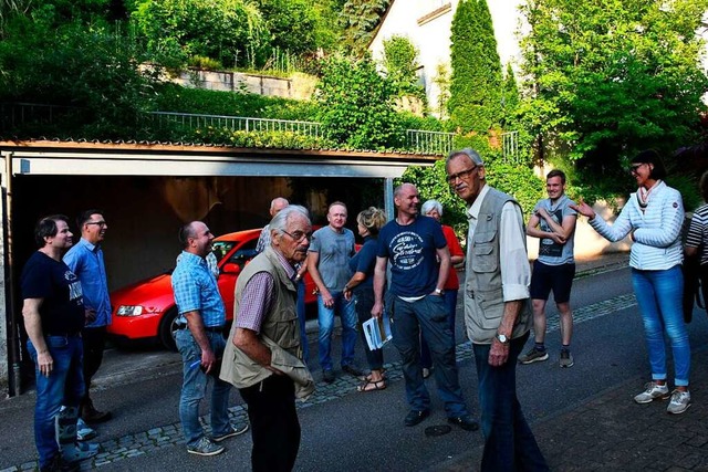 Anwohner in der Schtzenstrae sind mit einem Bauprojekt unzufrieden.  | Foto: Heinz und Monika Vollmar