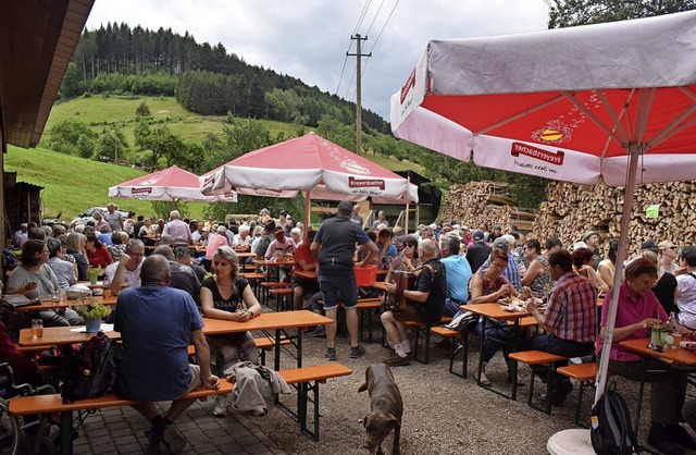 Zahlreiche Besucherinnen und Besucher ...en Mhlentags zur Schillingerhofmhle.  | Foto: Benedikt Sommer