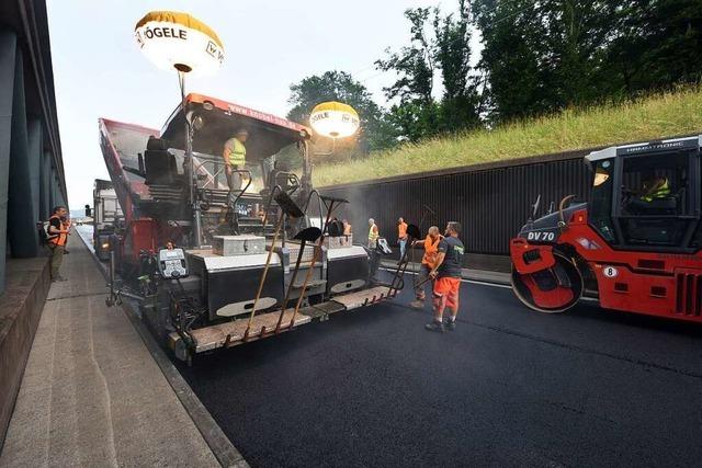 Nachtarbeit mit viel Maschineneinsatz: So lief die Sanierung der Freiburger B31-Tunnel