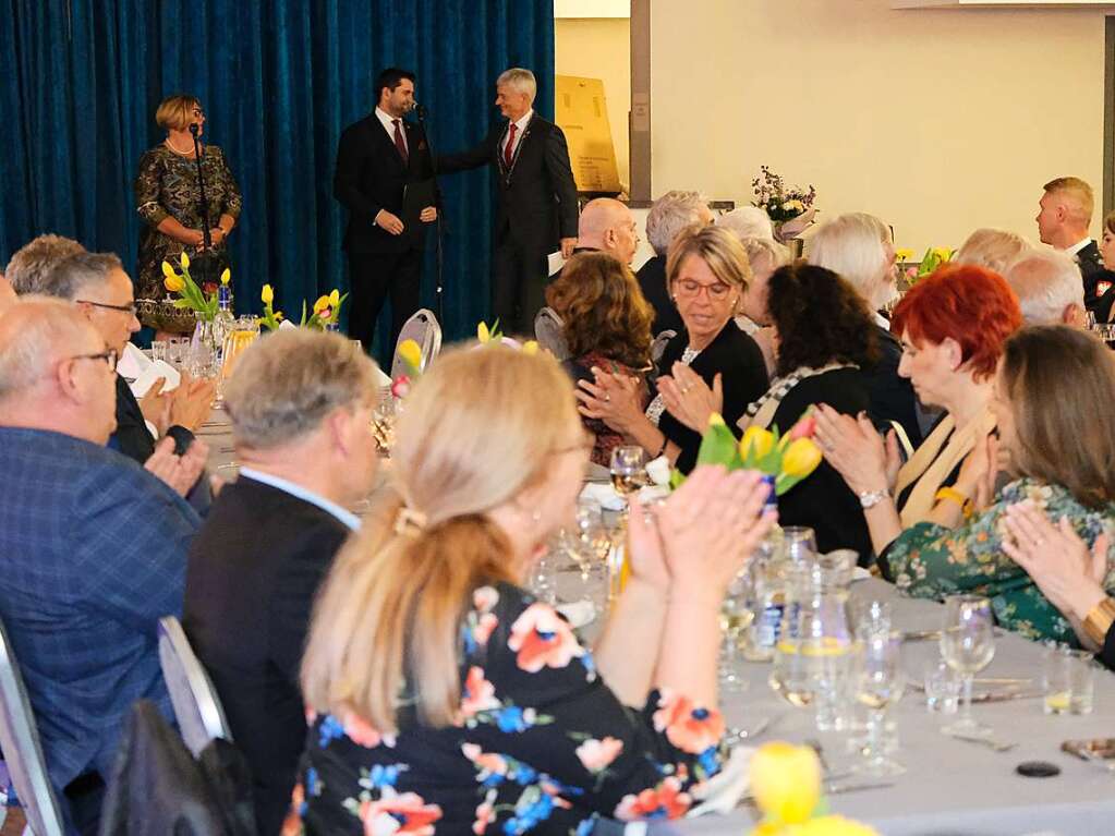 Offizielle Partnerschaftsfeier am Samstagabend im Saal des Hotels Berberys