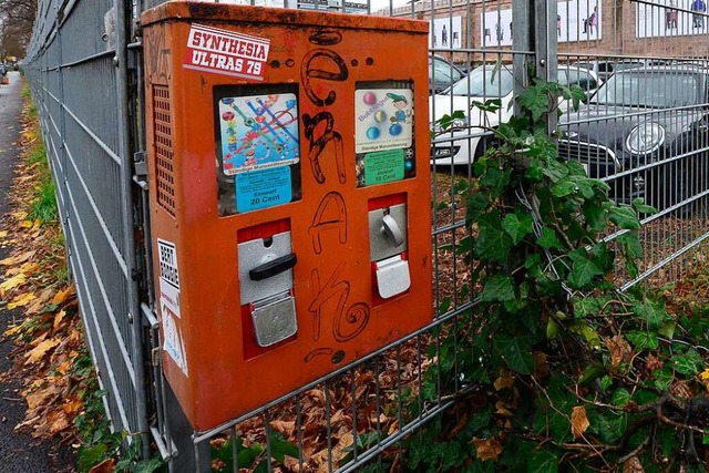 Unbekannte haben versucht, einen Kaugummiautomaten zu stehlen. Symbolbild.  | Foto: Ingo Schneider