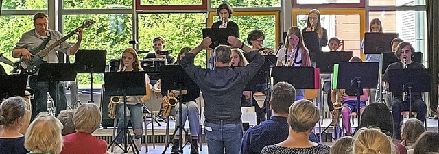 Die Young Lions Bigband der Jugendmusikschule  legte wieder los.  | Foto: Gabriele Hennicke