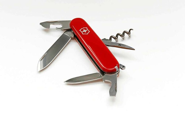 Die Firma Victorinox fertigt jeden Tag 45000 Taschenmesser und Taschenwerkzeuge. 