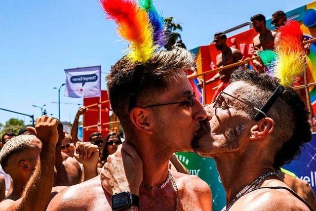 Fotos: 170.000 Menschen feiern bei Gay-Pride-Parade in Tel Aviv