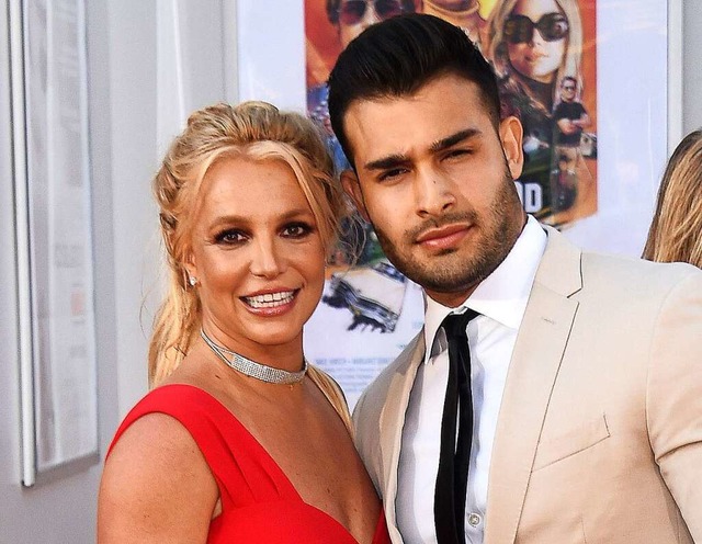 Britney Spears und Sam Asghari 2019 be...#8220;. Jetzt hat das Paar geheiratet.  | Foto: Jordan Strauss (dpa)