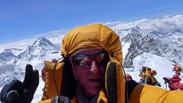 Richard Stihler am 19. Mai 2012 auf dem Gipfel des Mount Everest.  | Foto: Richard Stihler
