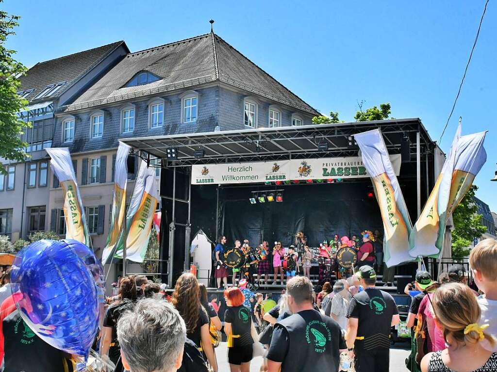 Bei der Gugge-Explosion in Lrrach herrscht groer Andrang. Das 