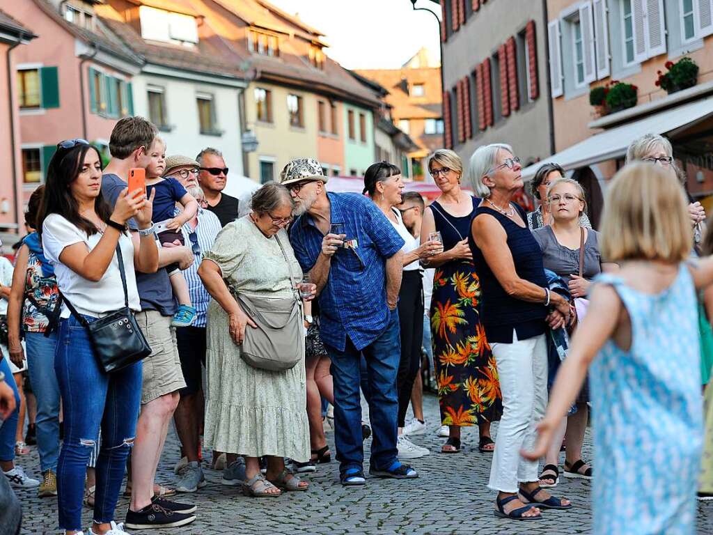 Beste Stimmung auch mit der Blosmaschii am Samstagabend auf der Bhne am Weinbrunnen