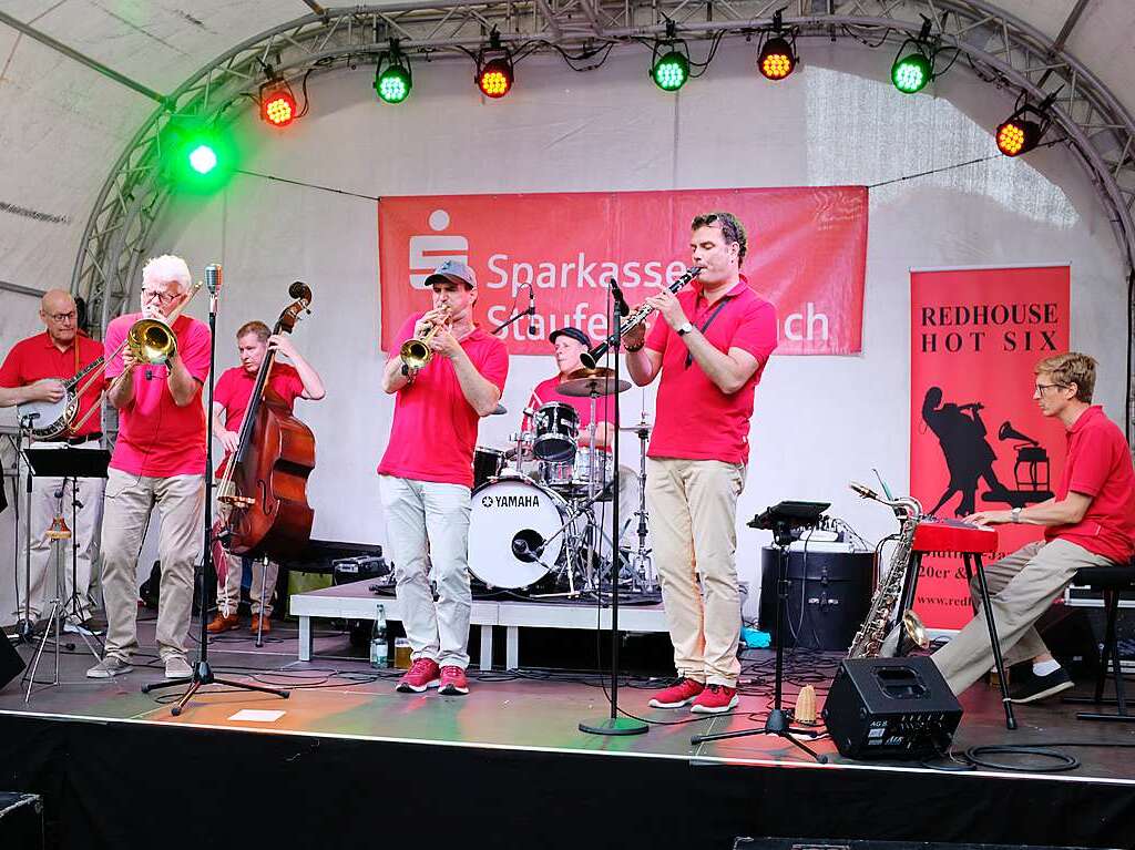 Redhouse Hot Six erffneten das dreitgige Musik- und Genussfestival mit fetzigem Oldtime-Jazz