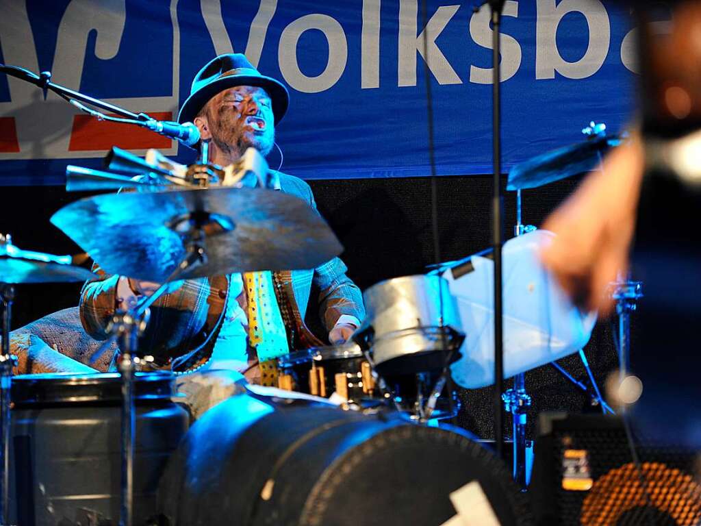 Headliner am Freitagabend auf der Marktplatzbhne: Die verrckte, aber musikalisch blenden aufgelegte Truppe Les Clchards