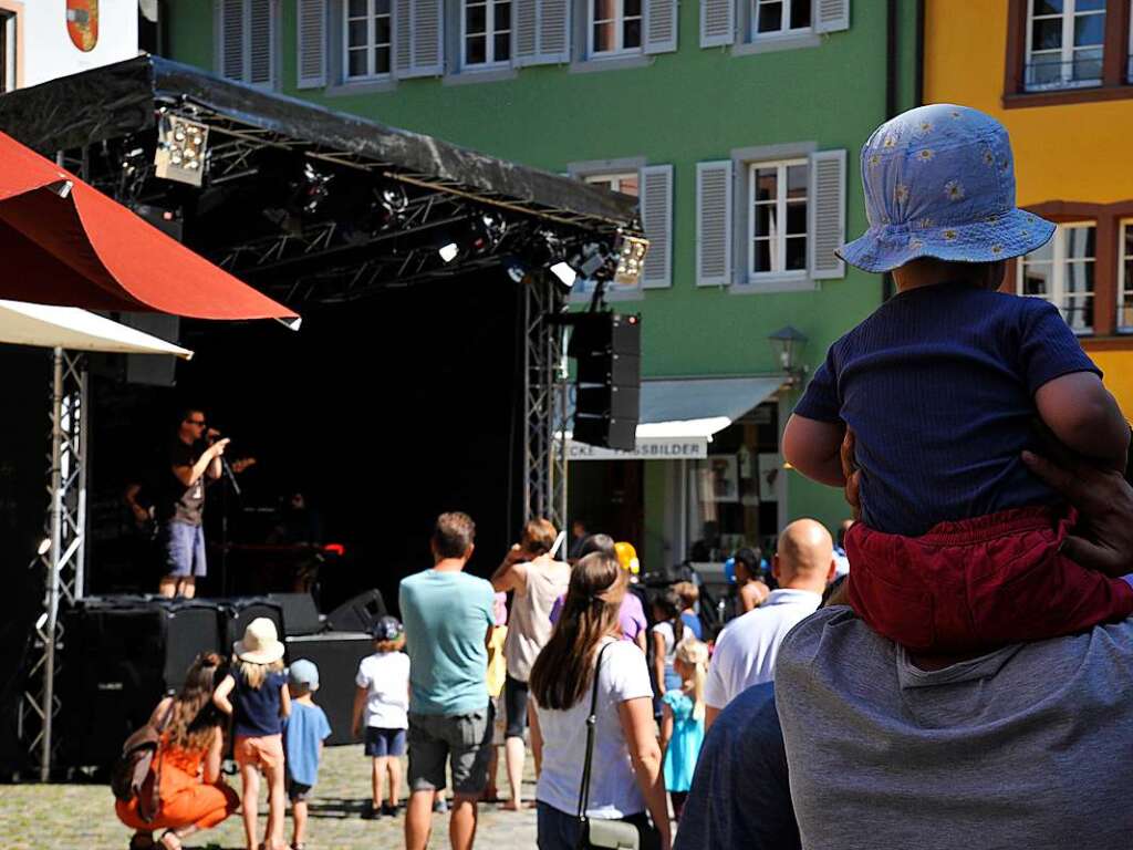 Und am Marktplatz war am Samstagmittag etwas fr Kinder und Jugendliche geboten: TFs Rappelkiste