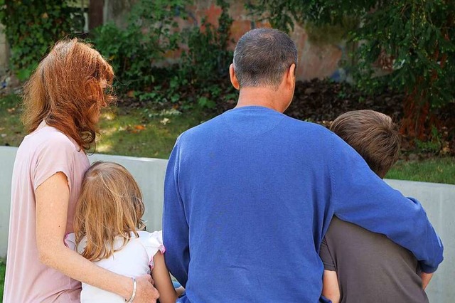 Wiedersehen in Freiburg: Die Familie a...stadt zurckkehren kann, ist ungewiss.  | Foto: Christian Engel