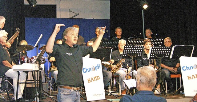 Die Raymond Chnopfi Band spielte im Kesselhaus.  | Foto: Chantal Zoelly