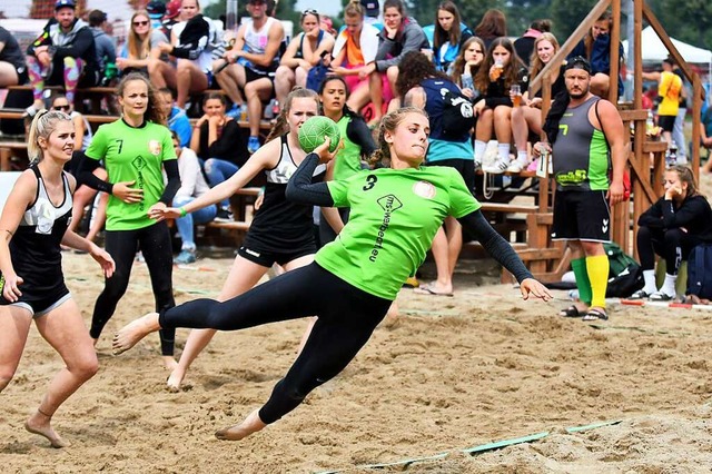 Spektakulre Wrfe oder Kempa-Trick: I...menden Tagen wieder im Sand gezaubert.  | Foto: Wolfgang Knstle