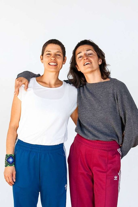 Die Tänzerinnen Belinda Winkelmann (links) und Ewelina Kotwa  | Foto: Jennifer Rohrbacher