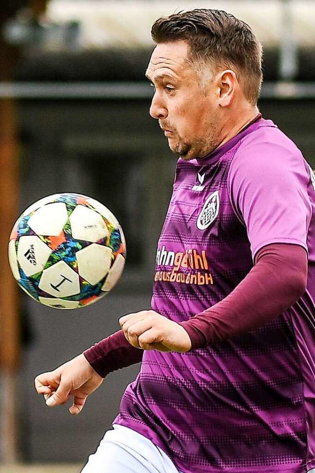 Seit Januar beim FC Kandern und noch u...t dem B-Ligisten auf den SV Herten II.  | Foto: Gerd Grndl