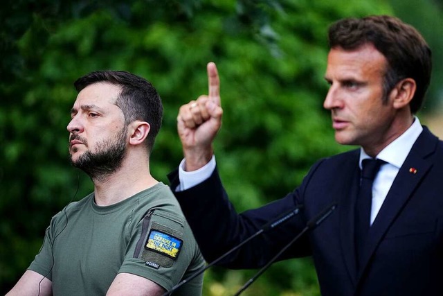 Wolodymyr Selenskyj (links), Prsident... auf einer gemeinsamen Pressekonferenz  | Foto: Kay Nietfeld (dpa)