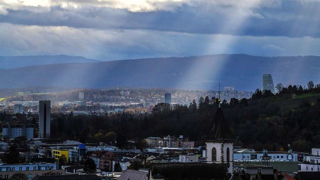 Wie soll Lrrach in Zukunft aussehen? Fragen und Antworten gibt es am 21. Juni.  | Foto: Juri Junkov