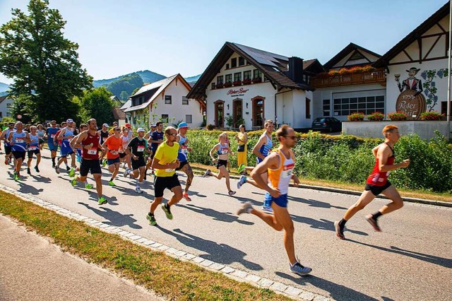 Vier verschiedene Lufe gab es am Sonn...pt-, Bambini-, Schler und Winzerlauf.  | Foto: Hubert Gemmert