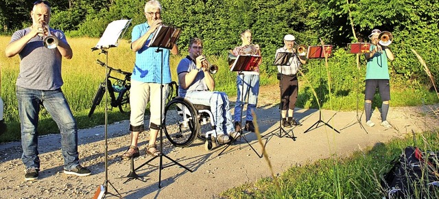 <BZ-FotoAnlauf>Posaunenchor Wiesental:...iker zum Abendchoral am Eichener See.   | Foto: privat