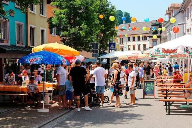 Kandern zeigt sich beim Stdtlifest von seiner farbigsten Seite