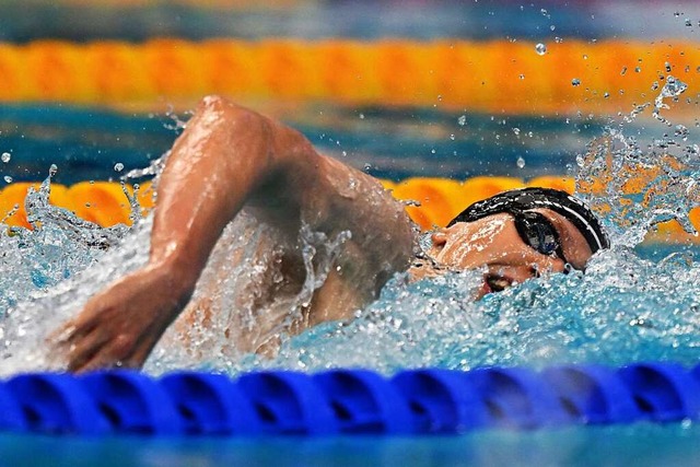 Der Magdeburger Lukas Mrtens schwimmt... Meter Freistil auf den zweiten Platz.  | Foto: Gian Mattia D'alberto (dpa)