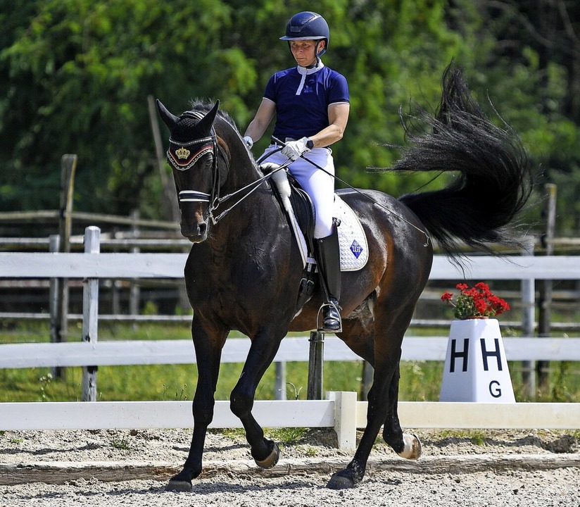 Triumph im Prix St. Georges: Myriam An... drei S-Prfungen fnfmal aufs Podest.  | Foto: Gerd Grndl