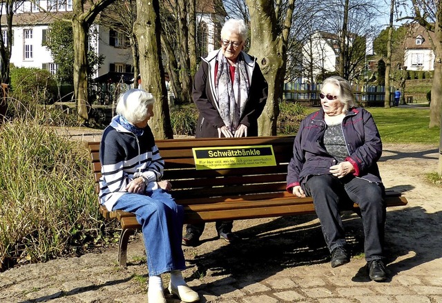 Als Treffpunkt fr alle, die miteinand...nweisschilder wohl mutwillig entfernt.  | Foto: Dorothea Nusser-Schz