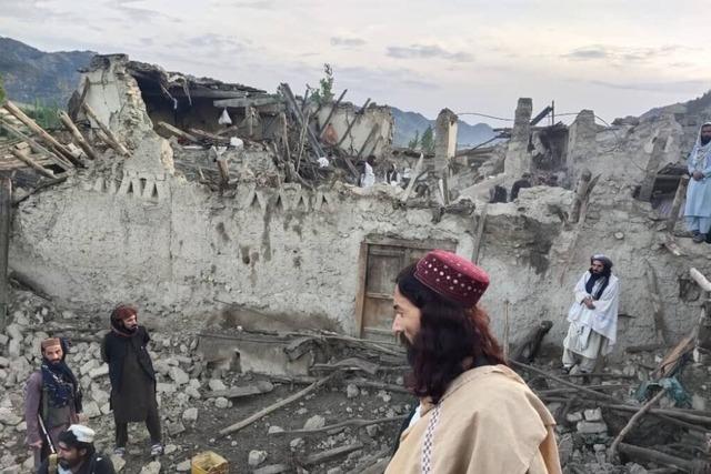 Zahl der Todesopfer nach Erdbeben in Afghanistan auf 1000 gestiegen