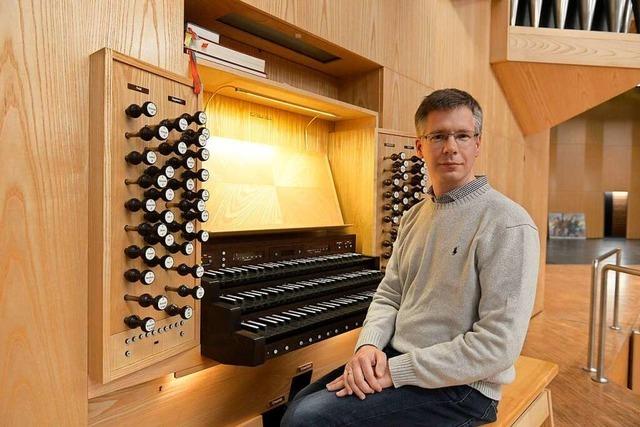 Freiburgs Domorganist Matthias Maierhofer eröffnete die Münsterorgelkonzerte