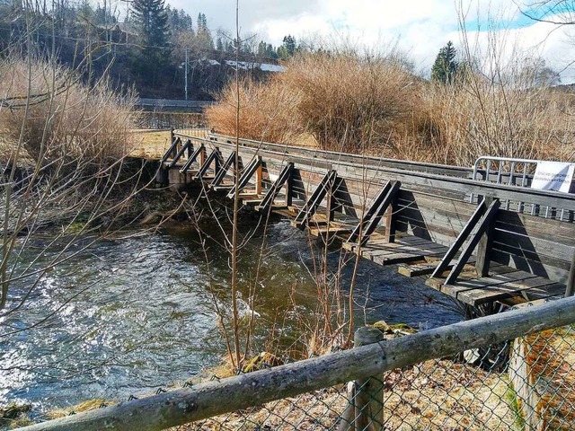 Das ist die Brcke, sie muss ersetzt werden, fordern die Brger.  | Foto: Stadtverwaltung Titisee-Neustadtr 