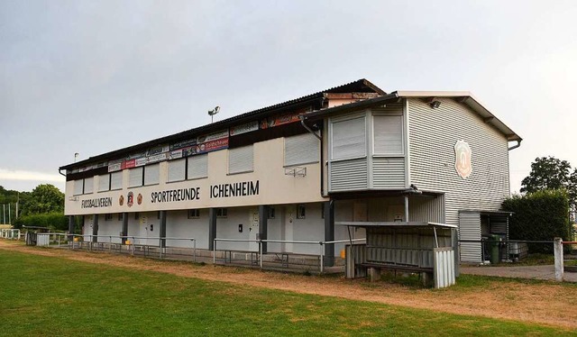 In die Ichenheimer Sportanlage mit Clu...l die Gemeinde umfnglich investieren.  | Foto: Wolfgang Knstle