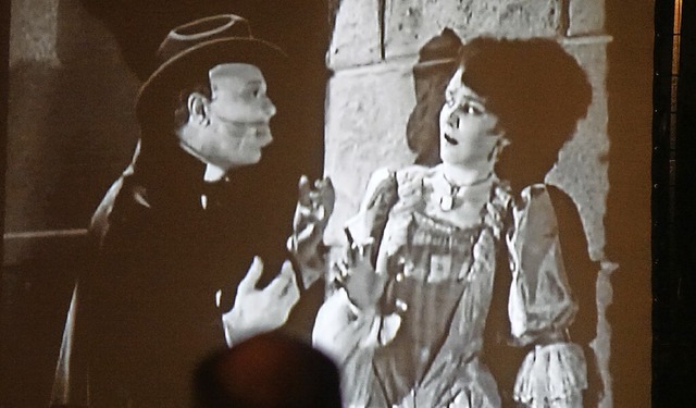 Szene aus dem Stummfilm &#8222;Das Phantom der Oper&#8220; (Symbolbild)  | Foto: Roswitha Frey
