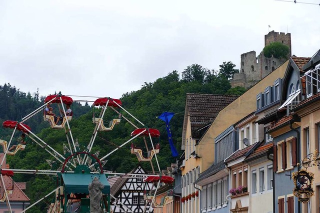 Auch ein Riesenrad ist Teil der Histor...ldkirch groe Jahrmarktsorgeln gebaut.  | Foto: Sylvia Sredniawa