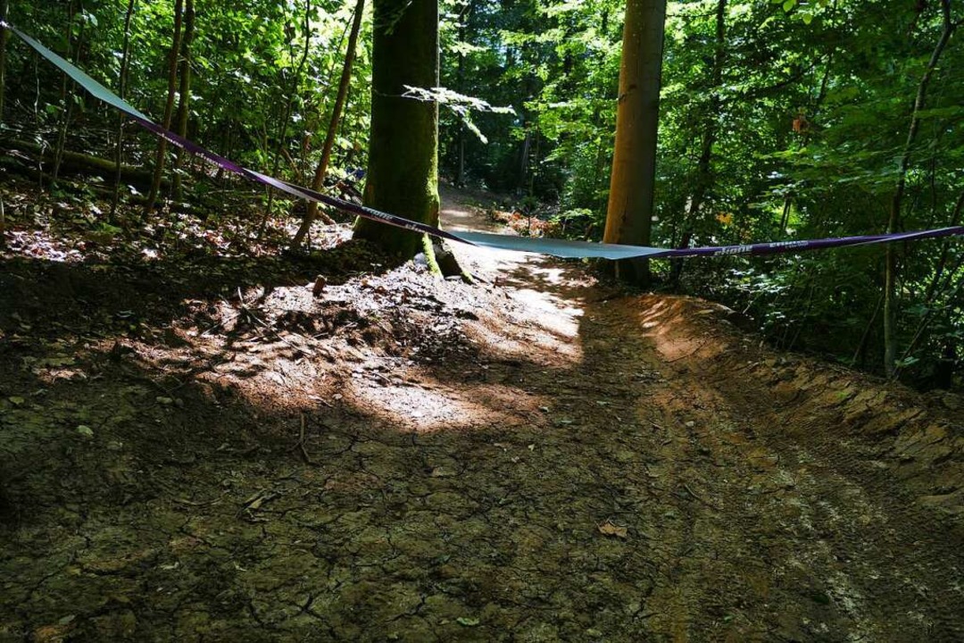 Noch ist der Trail in nicht fertig, Ab...ndern, dass jetzt schon gefahren wird.  | Foto: Hannah Steiert