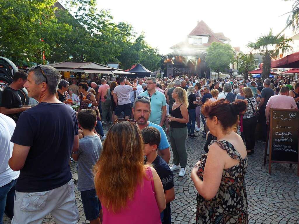 Bei der BK-City-Hit-Night und Alpenrocknacht auf dem Bad Krozinger Lammplatz