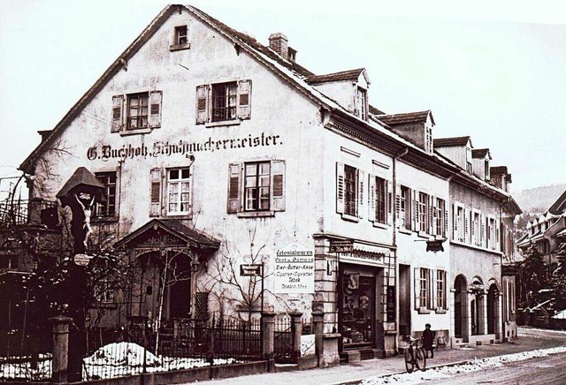 Das historische Foto zeigt das Haus St...acher-Geschft und Kolonialwarenladen.  | Foto: Archiv Hans Sigmund