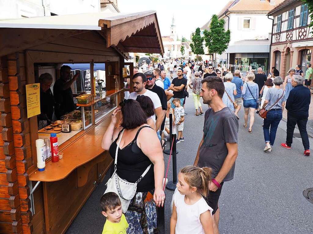 Ein vielfltiges kulinarisches Angebot lockte an den Stnden in der Innenstadt.