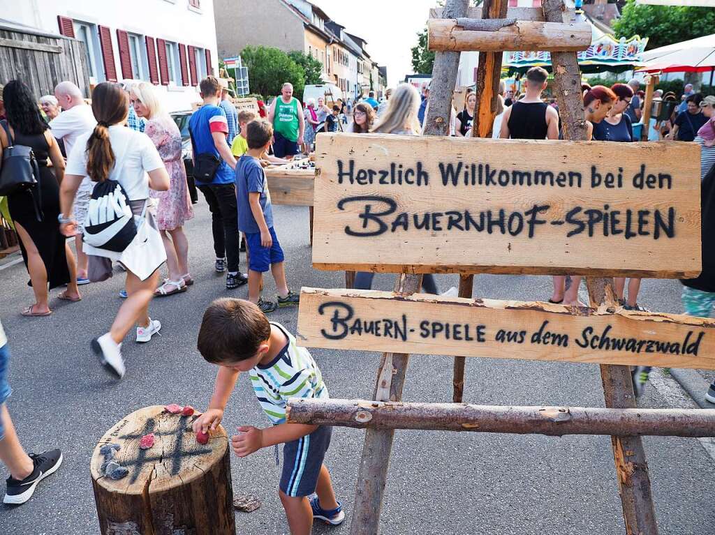 Bauernspiele waren eine besondere Attraktion beim Wein- und Musikfest.