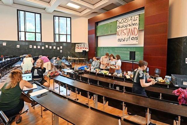 Klimaaktivisten räumen besetzten Hörsaal an der Uni Freiburg